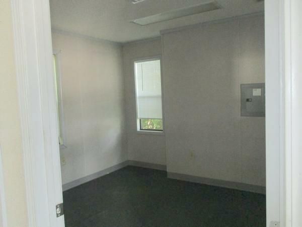 611 E Tri County Blvd, Oliver Springs, TN 37840